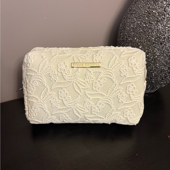 Vince Camuto Handbags - NWT Vince Camuto Creme Textured Women's Bag